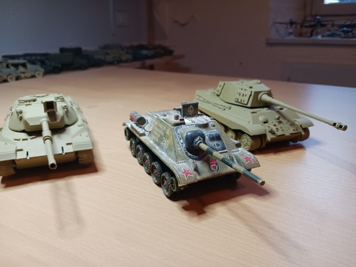 Lot chars bandai tamiya - chars, 1/43