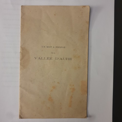 Petit livre papier ancien un - petit,