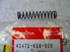 Ressort sur tige de frein AR de NC50 80 SH75 95 CH125 Spacy 84/94 CN250 Spaz