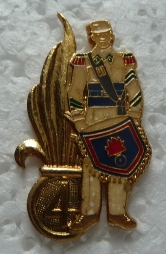 Pin militaire un tambour - pin's,