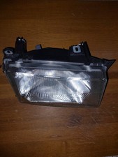 Phare Mercedes MB100