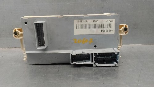 46797609 boîtier fusibles