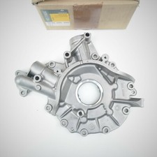 Renault Clio RS V6 pompe a huile neuve et origine Renault 9646386380 9553395680