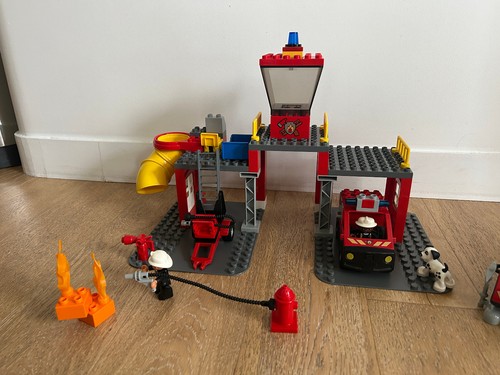 Lego duplo caserne - lego,