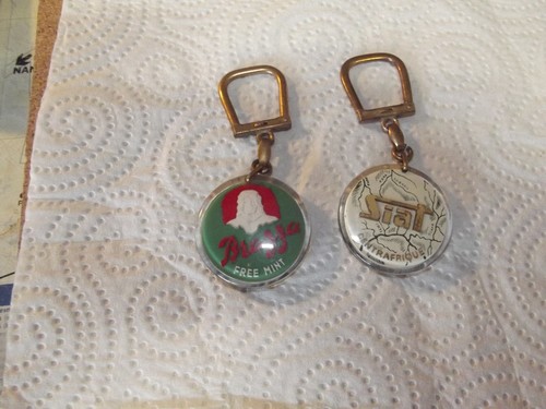 Rare porte clefs - 2, sur