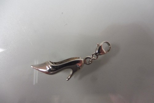 Beau pendentif charm - beau, charm,