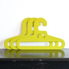 Cintres vert vintage plastique