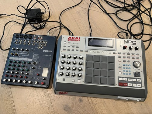 Akai mpc renaissance yamaha - akai, +