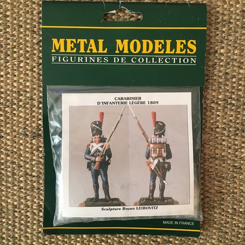 Metal modeles carabinier - modeles,