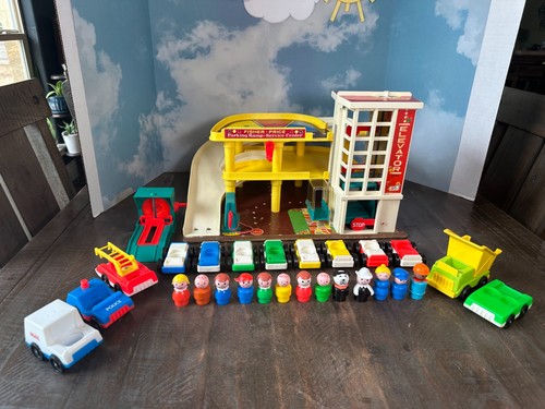 Fisher price parking - parking, white