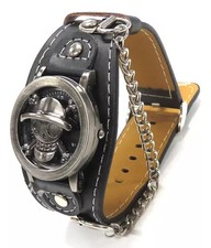 Montre ancienne en relief drapeau pirate argent ONE PIECE 24 cm