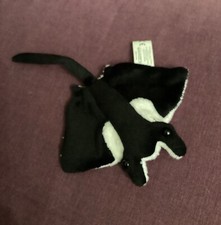 O/ Doudou Peluche poisson Raie Noir Et blanc MUSÉE OCEANOGRAPHIQUE DE MONACO
