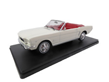 Ford Mustang cabriolet 1965 - 1/24 Voiture miniature Diecast model car M002