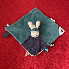 ?? Doudou Plat Âne Zèbre Grelot Bleu Vert Anneau Tétine NOUKIES État NEUF