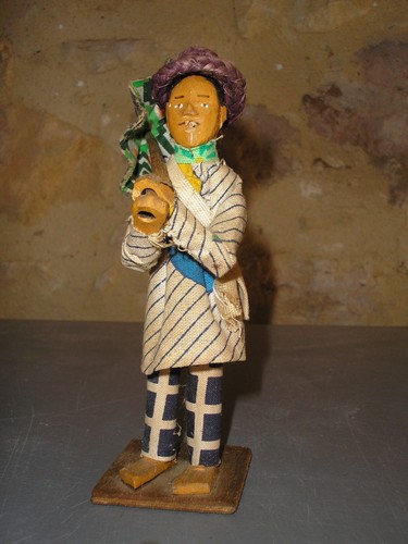 Statuette bois art - , malgache