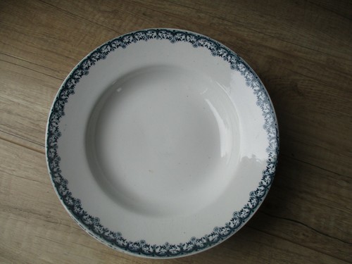 Assiettes creuses anciennes - 6,