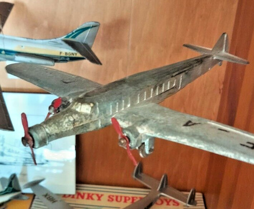Dinky toys avion dewoitine 338 - avion,