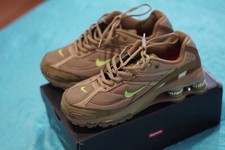 Nike Shox R4 x Supreme Olive