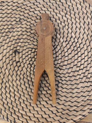 Ancien casse noix bois - ancien, en