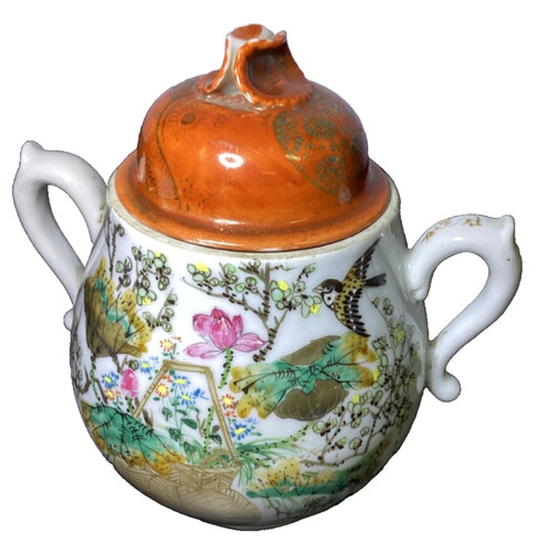 Ancien pot - , à