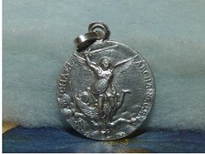 médaille religieuse ancienne