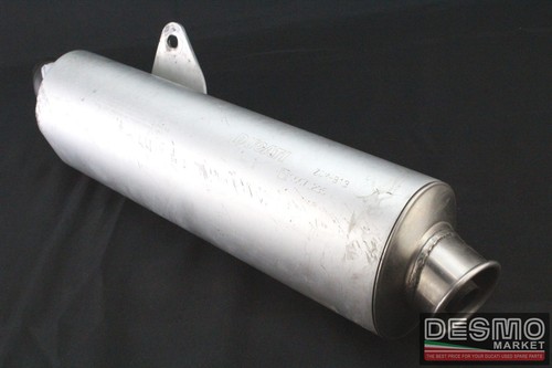 Left side muffler exhaust