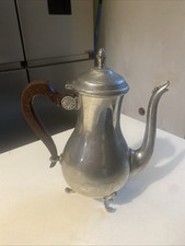beau modele de cafetière Les etains du Manoir   anse en bois exotique macassar