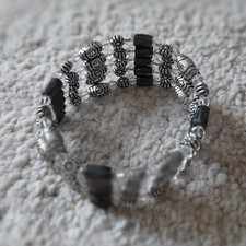 Bracelet ou collier aimanté 2