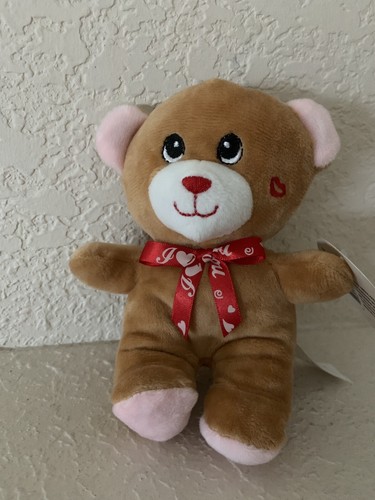 Fuzzy friends love - fuzzy, i