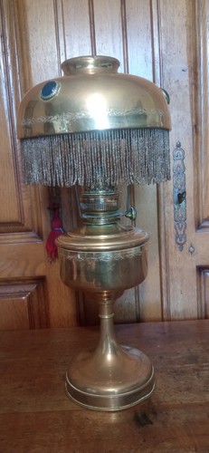 Grande lampe pétrole avec - à,