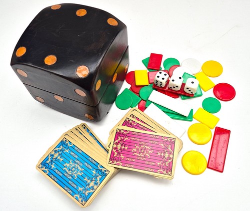 Dé coffret contenant jeux - contenant,