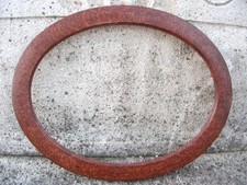 Cadre ovale ancien en bois
