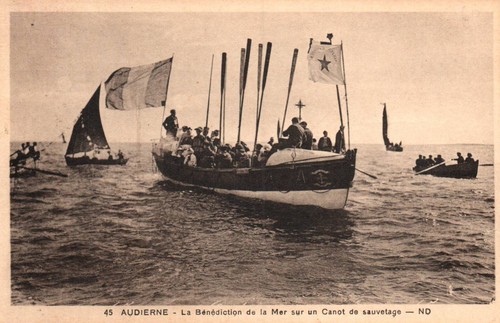 Cpa audierne - audierne, (finistère)