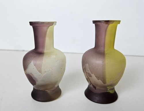 Jolie paire vase - de, style