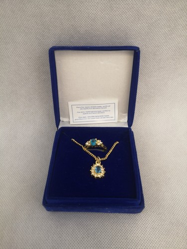 Jolie parure bague collier - parure,