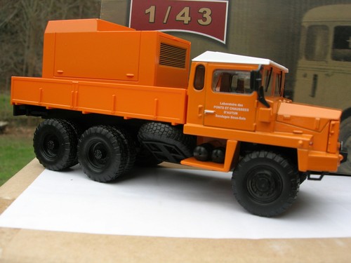 Ixo camion berliet 6x6 - 1/43,