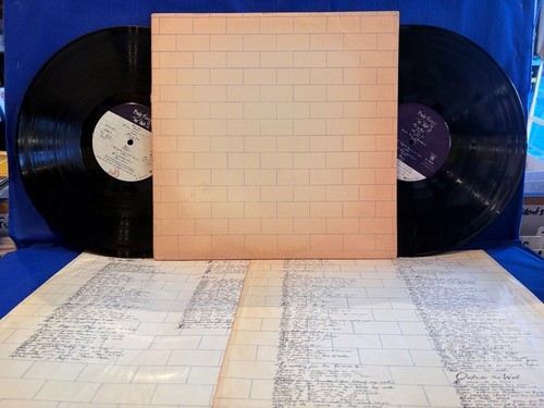 Pink floyd the wall - pink,