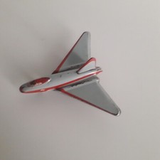 AVION ANCIEN EN TOLE