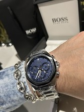 Montre Hugo Boss Homme Cloud 1514015 cadran bleu bracelet acier