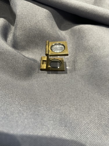 Ancienne petite loupe pliante
