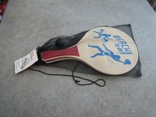 SET 2 RAQUETTES EN BOIS BEACH BALL - POIGNEES PLASTIQUE BALLE et POCHETTE