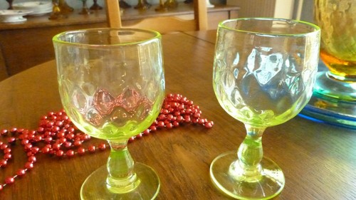 Verres anciens en ouraline - ,