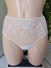 ANTINEA LISE CHARMEL SHORTY