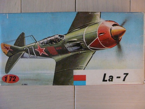 Maquette avion ref - avion, 1/72