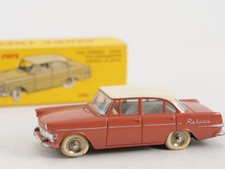 Dinky Toys F n° 554 Opel Rekord peu sortie en boite 1/43
