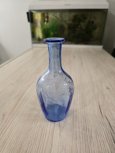 Ancienne petite carafe