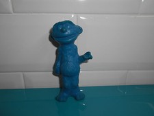 17.4.9.18 figurine pouet