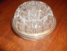 Ancien pique fleurs à 19