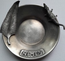 RARE Ancienne Coupelle  Etain Pur NÎMES Cocodile & Feuille palmier Relief