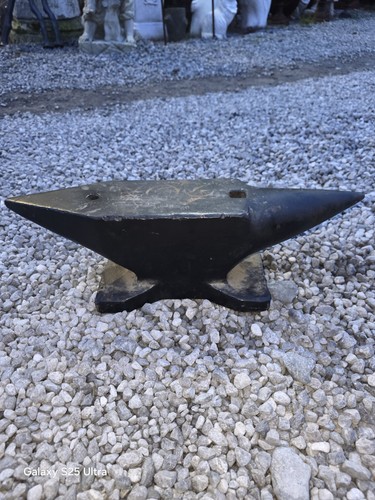 Enclume ancienne 25kg - enclume,